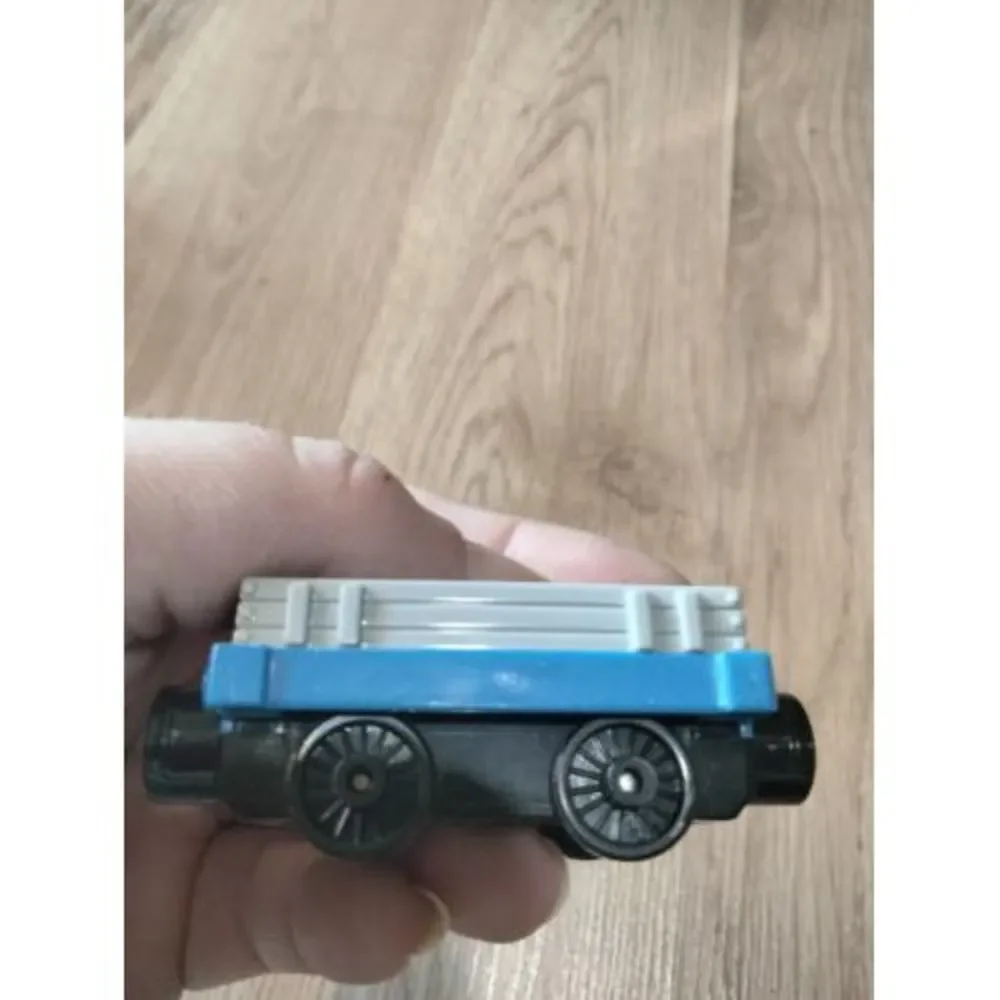 Thomas And Friends Cargo Car J37A‎ 2013